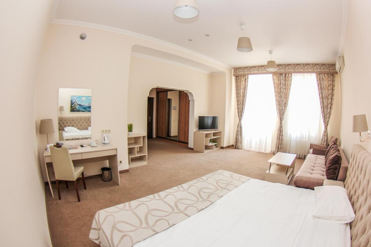 Hotel 52 Oldenburg Bagian luar foto